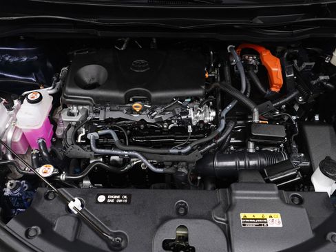 Used 2023 Toyota Sienna Platinum image 35