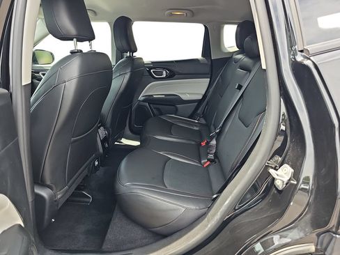 Used 2022 Jeep Compass Limited AWD/4WD image 14