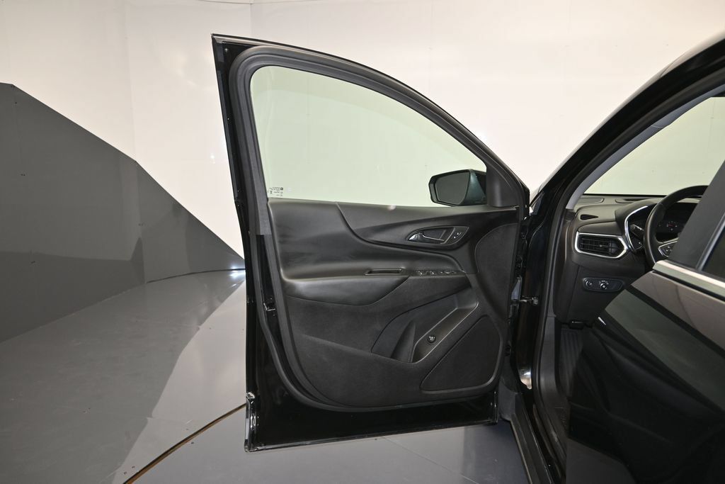 Certified 2024 Chevrolet Equinox LT AWD/4WD image 10