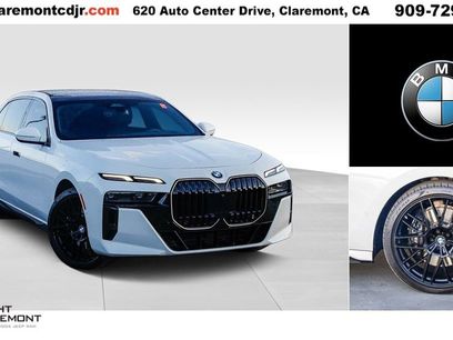 Used 2024 BMW 760i xDrive w/ Premium Package 2