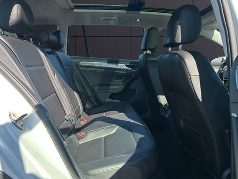 Used 2017 Volkswagen Golf Alltrack SEL image 15