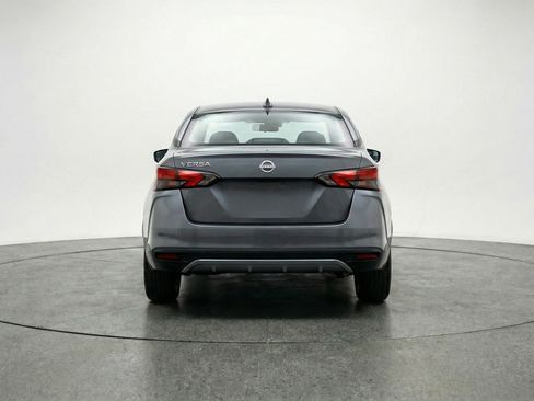 Used 2025 Nissan Versa SV image 7