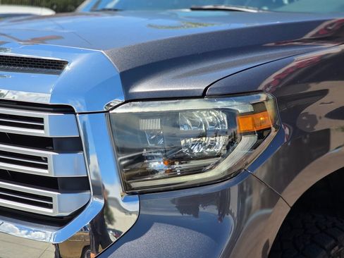 Used 2019 Toyota Tundra Limited w/ Limited Premium Package RWD image 6
