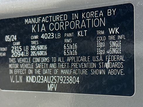 Used 2025 Kia Soul LX w/ LX Technology Package image 12