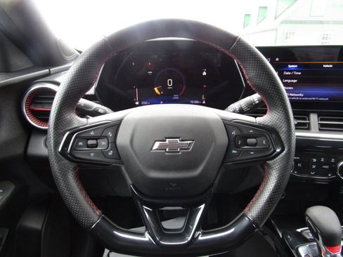 Used 2024 Chevrolet Trax RS w/ Driver Confidence Package image 10