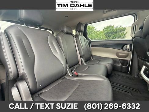 Used 2026 Kia Carnival LXS FWD image 12