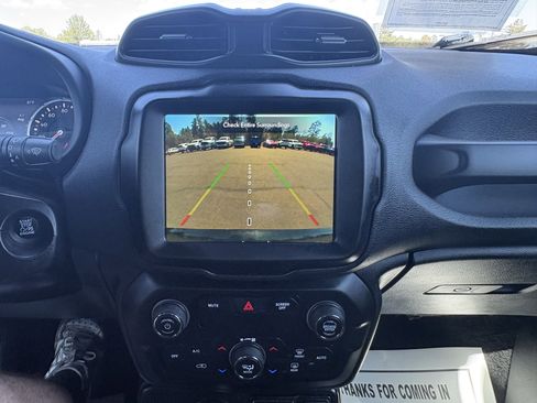 Used 2020 Jeep Renegade Altitude image 23