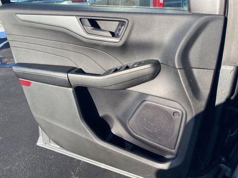 Used 2023 Ford Escape Active image 17