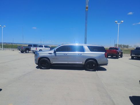 Used 2024 GMC Yukon XL Denali w/ Max Trailering Package AWD/4WD image 2