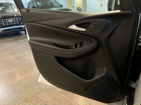 Used 2025 Buick Encore GX Preferred image 20