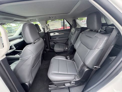 New 2026 Ford Explorer Active w/ Active Comfort Package AWD/4WD image 11