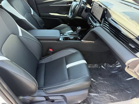 Used 2025 Toyota Camry SE w/ Multimedia Upgrade Package FWD image 31