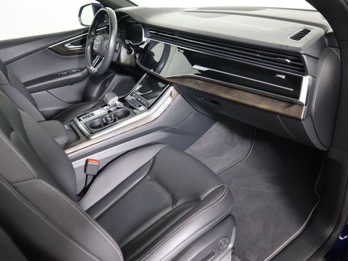 Used 2020 Audi Q8 Premium Plus image 18