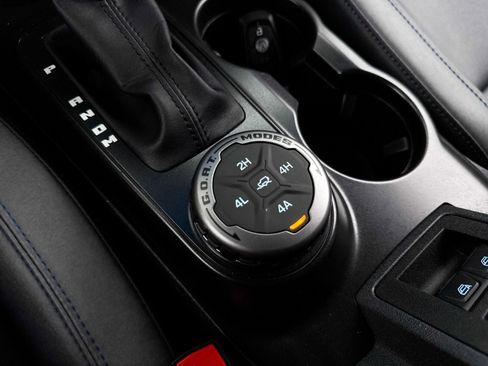 Used 2021 Ford Bronco Black Diamond w/ Sasquatch Package image 10