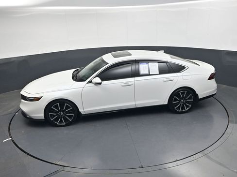 Used 2023 Honda Accord Touring image 22