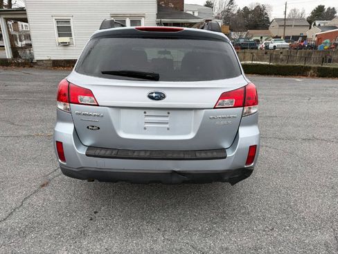 Used 2014 Subaru Outback 2.5i Premium image 4
