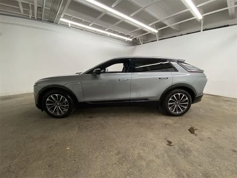 Used 2026 Cadillac Lyriq Sport image 3