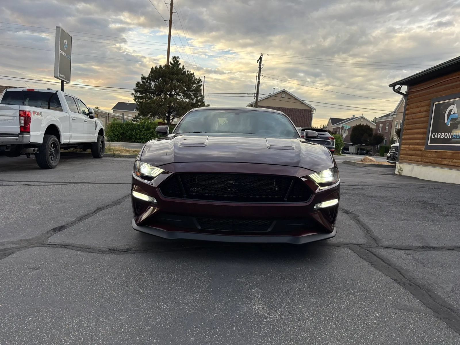 Used 2018 Ford Mustang GT Premium w/ GT Performance Package RWD image 2