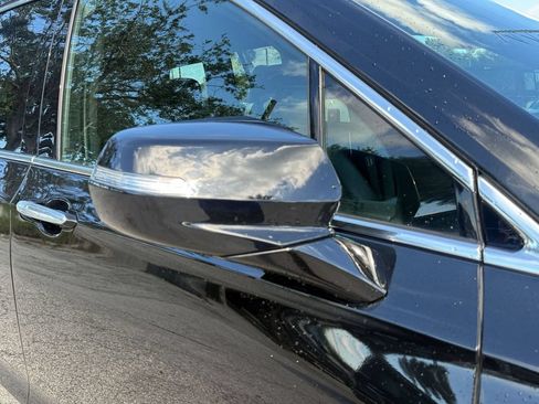 Used 2023 Cadillac XT6 Premium Luxury FWD image 11