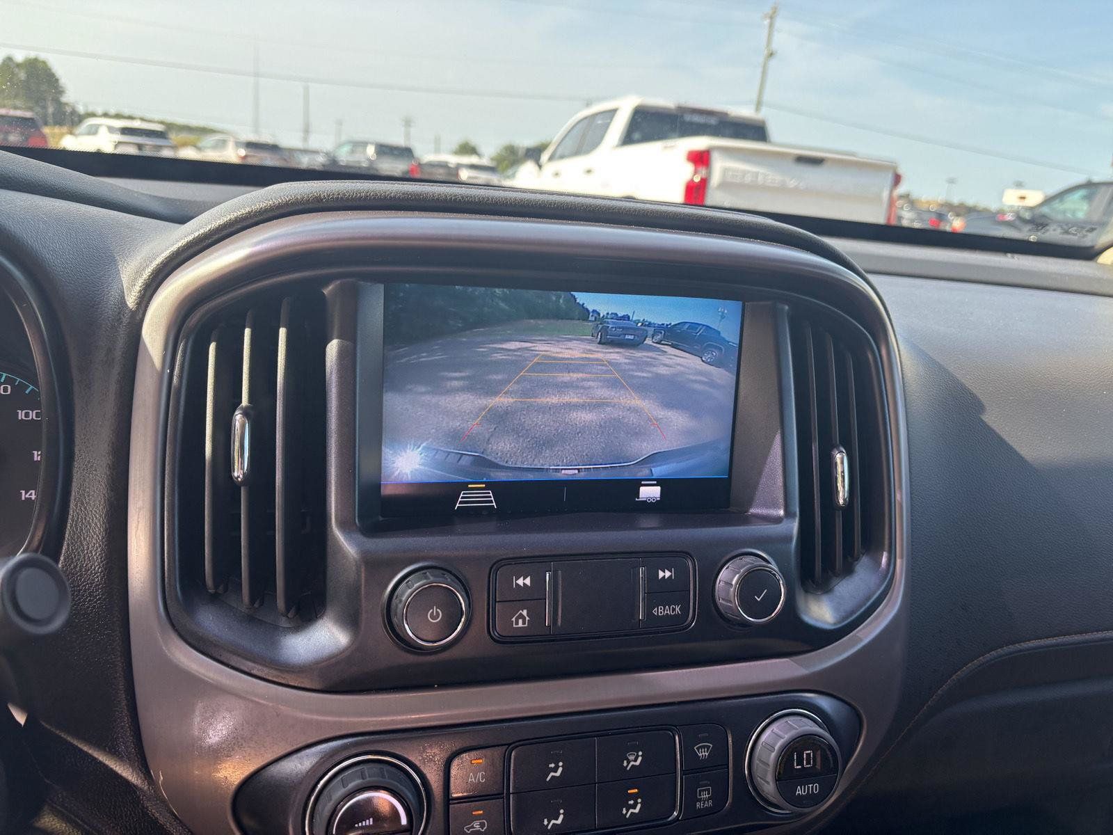 Used 2022 GMC Canyon AT4 w/ Trailering Package AWD/4WD image 12