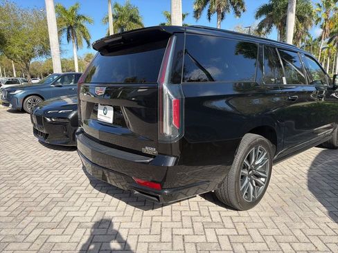 Used 2021 Cadillac Escalade ESV Sport w/ Driver Assist Tech Package image 8