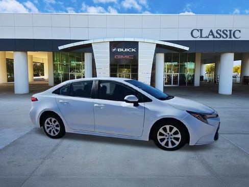 Used 2024 Toyota Corolla LE image 9