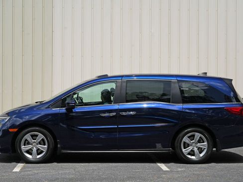 Used 2018 Honda Odyssey EX-L image 48
