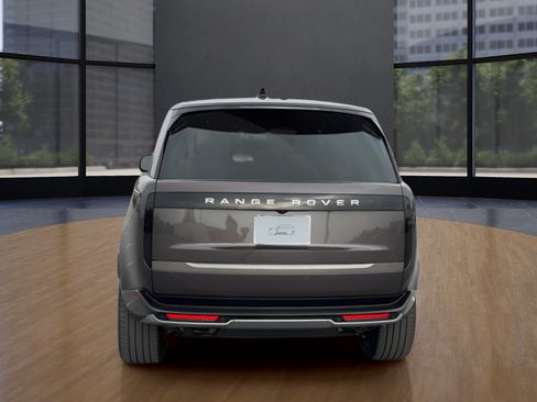 New 2026 Land Rover Range Rover Long Wheelbase SE AWD/4WD image 4