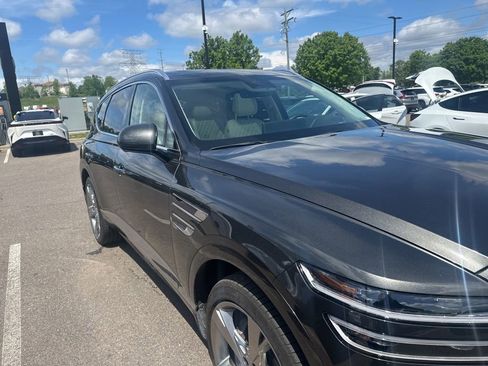 Used 2024 Genesis GV80 3.5T Advanced w/ Winter Weather Package AWD/4WD image 22
