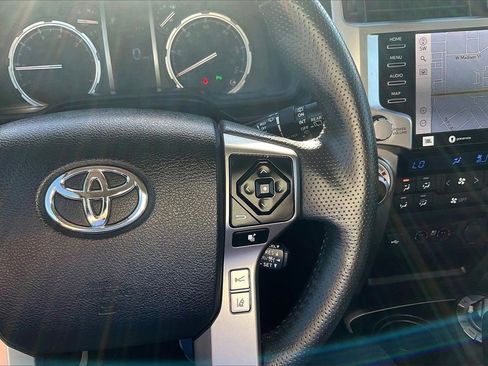 Used 2022 Toyota 4Runner Limited image 19