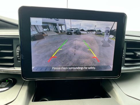Used 2020 Ford Explorer XLT w/ Equipment Group 202A RWD image 28