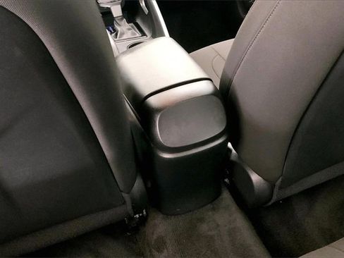 Used 2023 Hyundai Elantra SEL image 33