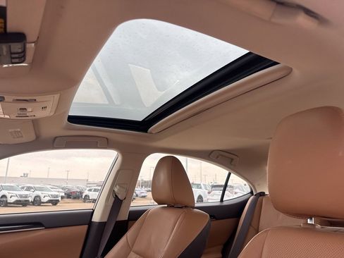 Used 2016 Lexus ES 350 image 36