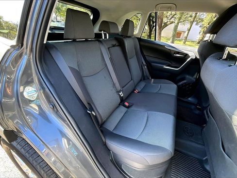 Used 2024 Toyota RAV4 XLE image 22