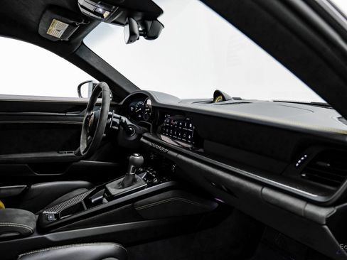 Used 2022 Porsche 911 GT3 image 48