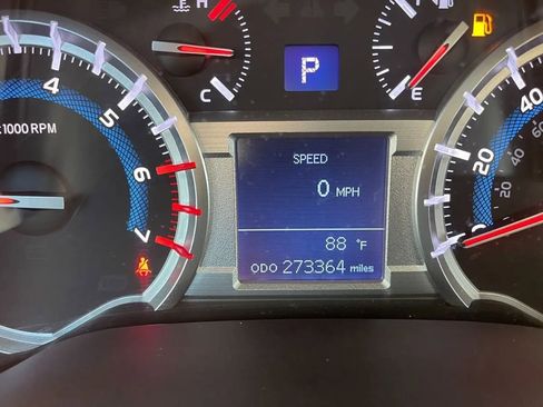 Used 2015 Toyota 4Runner SR5 image 24