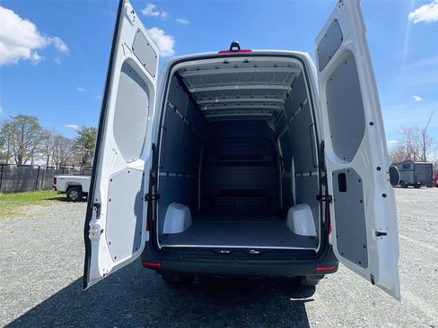 New 2025 Mercedes-Benz Sprinter 2500 image 20