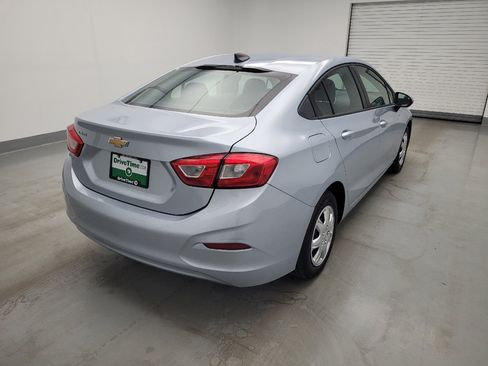 Used 2018 Chevrolet Cruze LS FWD image 9