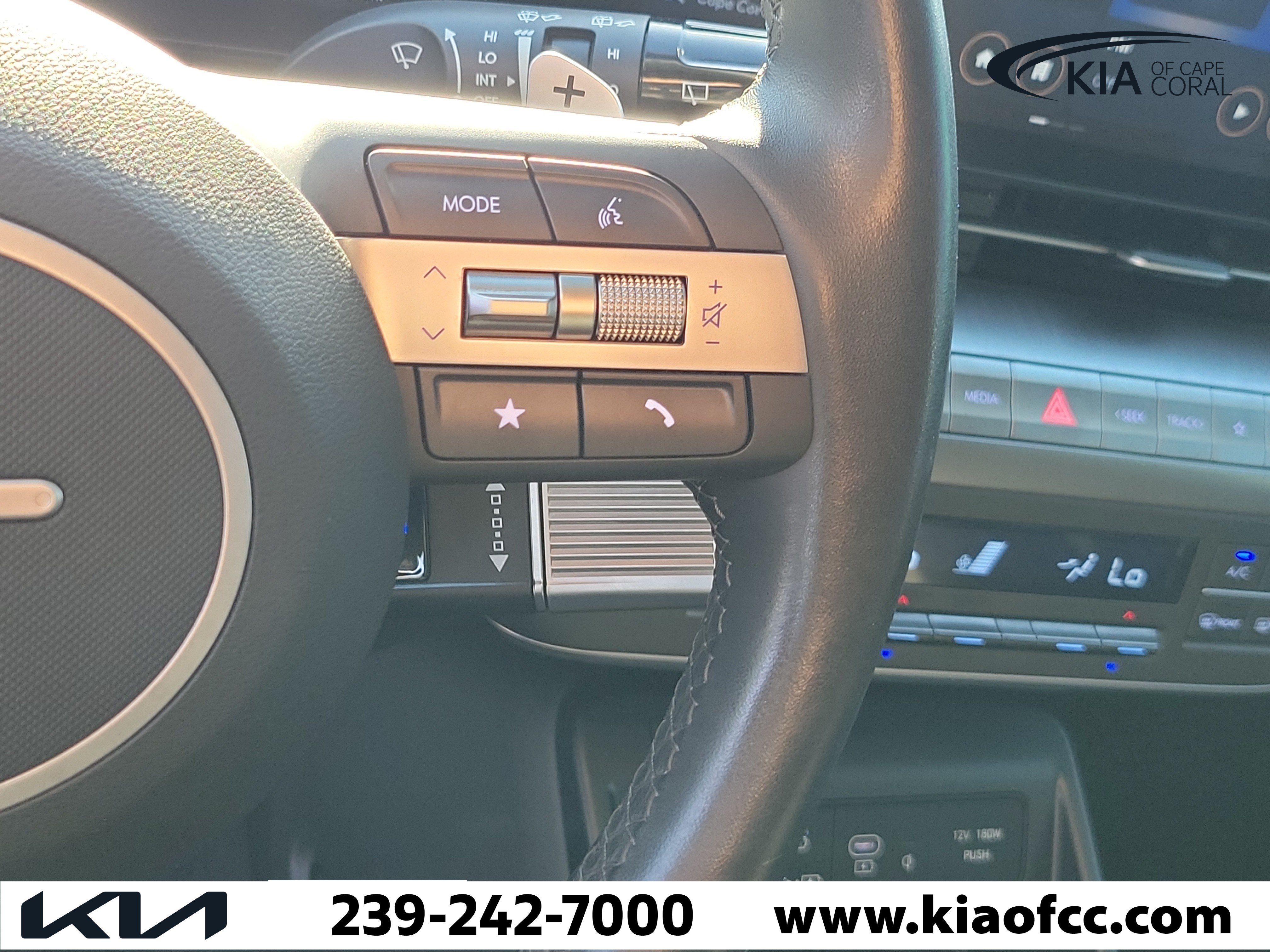 Used 2024 Hyundai Kona SEL w/ Convenience Package FWD image 25