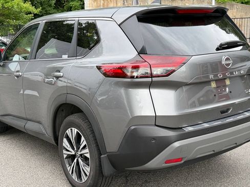 Used 2023 Nissan Rogue SV AWD/4WD image 4