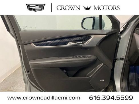 Certified 2023 Cadillac XT6 Premium Luxury AWD/4WD image 20