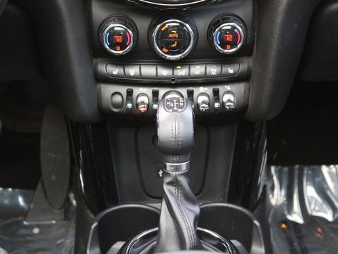 Used 2015 MINI Cooper S image 25