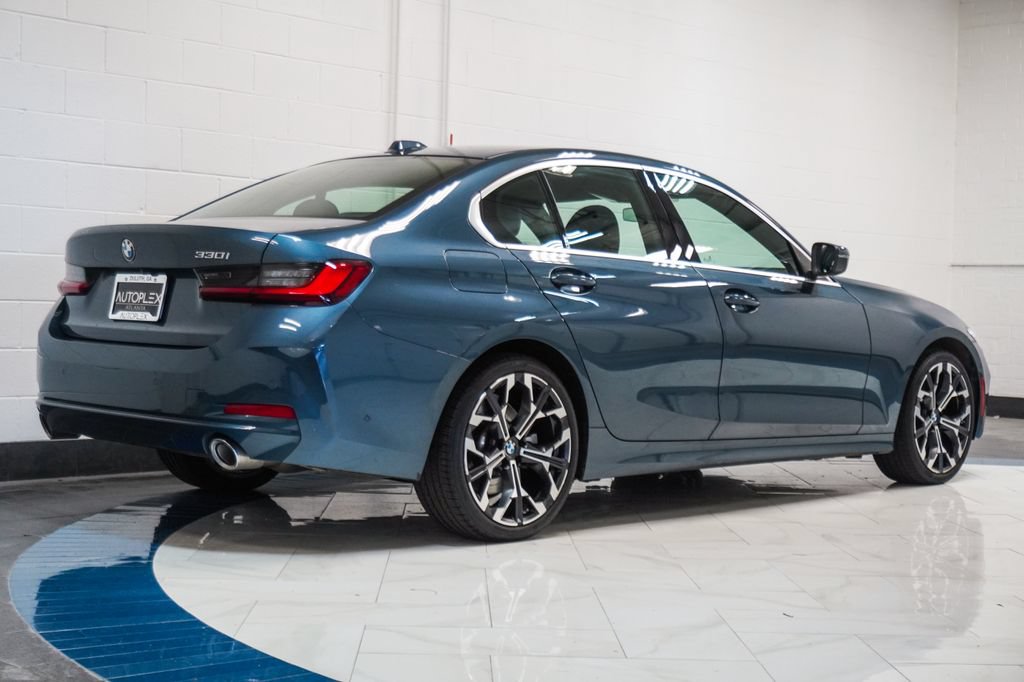 Used 2025 BMW 330i Sedan RWD image 32