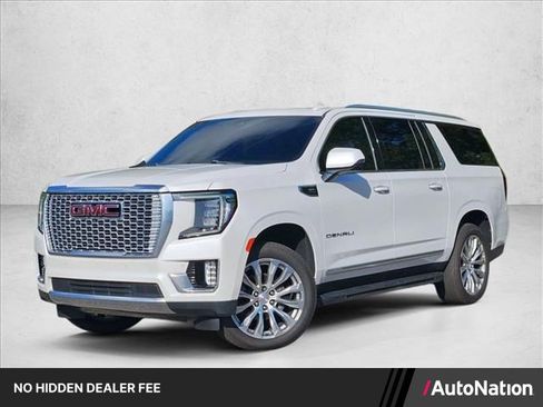 Used 2022 GMC Yukon XL Denali AWD/4WD image 1
