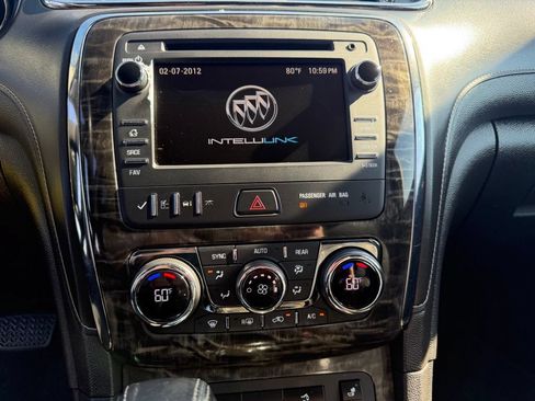 Used 2014 Buick Enclave Leather FWD image 22