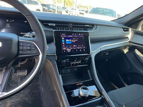 New 2026 Jeep Grand Cherokee Laredo X image 28