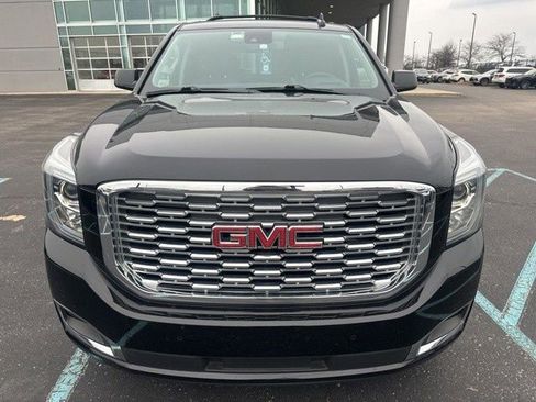 Used 2020 GMC Yukon Denali w/ Denali Premium Package image 8