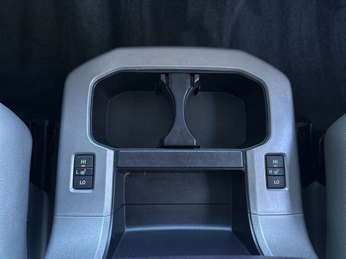 Used 2016 Toyota Sequoia Platinum image 56