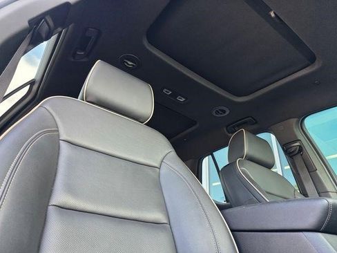 Certified 2023 Chevrolet Traverse Premier w/ Redline Edition image 28