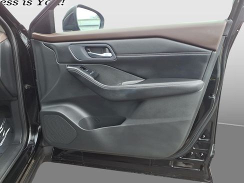 Certified 2023 Nissan Rogue SV w/ SV Premium B Package AWD/4WD image 29